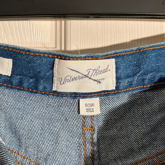 NWT-universal thread -size8(29” waist)-medium denim-relaxed, wide leg jeans. - Picture 6 of 13